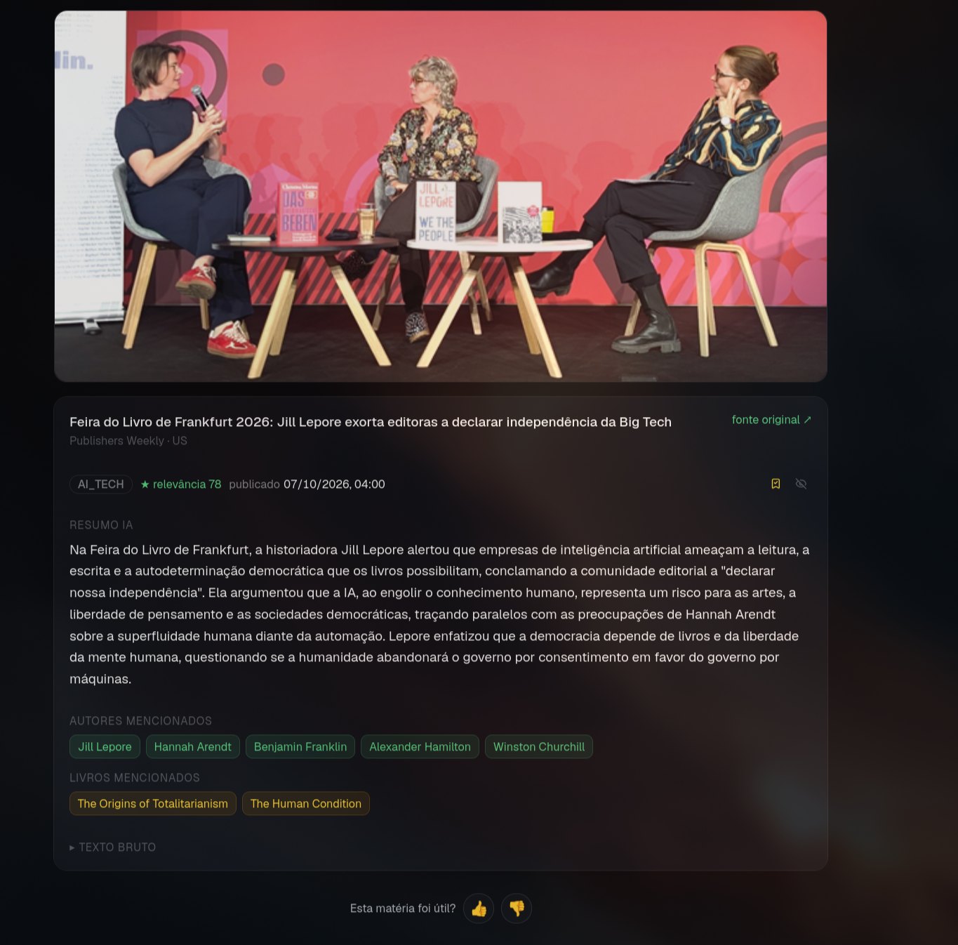 A story page on Publitik, opening with a photo of a panel at the Frankfurt Book Fair, followed by the title, the summary and the authors and books mentioned